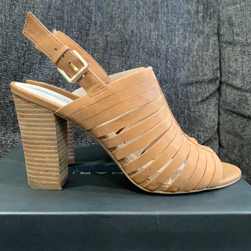 Tahari Desert Makailyn Sandal